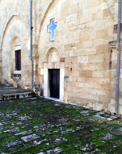 Cross Window